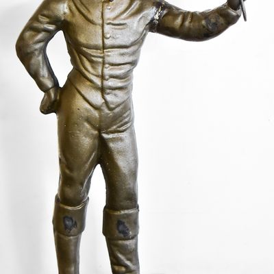 CAST IRON ENGLISH JOCKEY HITCHING POST STATUE