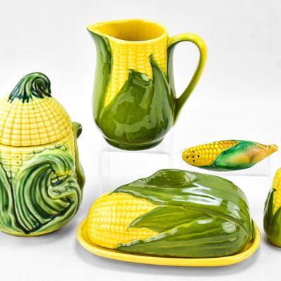 CORN-THEMED KITCHENWARE: SHAWNEE AND STANFORDWARE