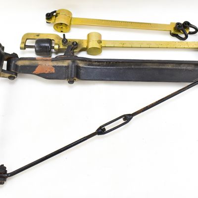 FAIRBANKS WALL-MOUNTED BEAM SCALE