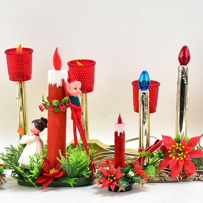 CHRISTMAS TABLETOP LIGHTING & DIORAMA; EMPIRE PLASTIC, DAPOL INDUSTRIES