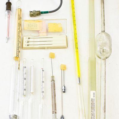 LABORATORY MEASUREMENT INSTRUMENTS: HYDROMETERS, SYRINGE, VISCOMETERS