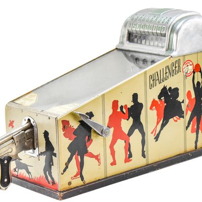 ABT MANUFACTURING COMPANY "CHALLENGER" PENNY ARCADE SHOOTING GAME
