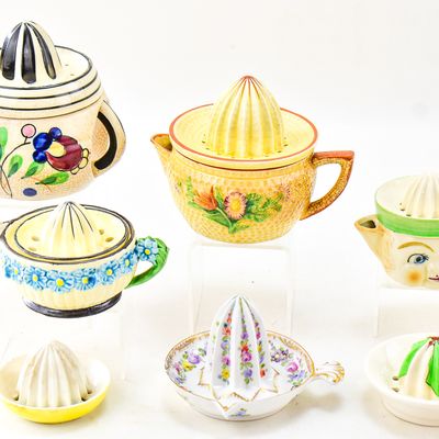 ASSORTMENT OF CITRUS REAMERS AND HAND JUICERS: GERMANY AND JAPAN