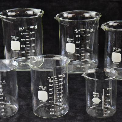 SIX LOW-FORM GRIFFIN LABORATORY BEAKERS