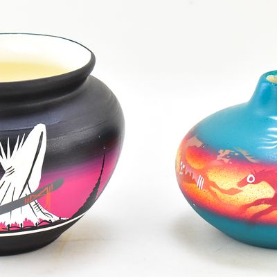 HOZONI POTTERY DUO