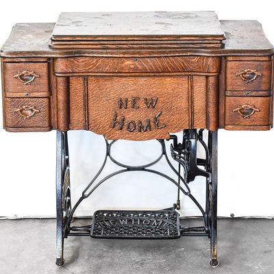 JANOME 712T TREADLE SEWING MACHINE WITH NEW HOME "SERIES A" SEWING TABL