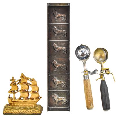 HOME DECOR ASSORTMENT: NAUTICAL BOOKEND, CHOCOLATE MOLD, ICE CREAM SCOOPS