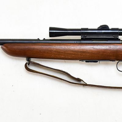 REMINGTON SCOREMASTER MODEL 511 BOLT-ACTION RIFLE W/ WEAVER SCOPE