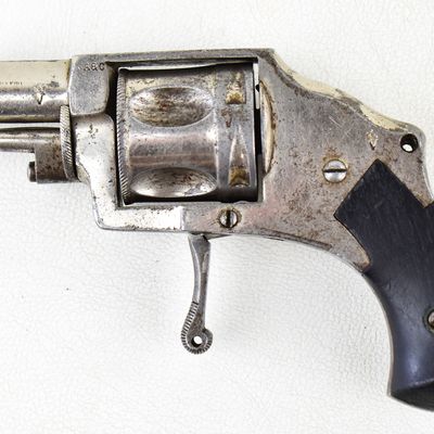 BELGIAN G. ANGELINI & CIE VELO-DOG FOLDING-TRIGGER HAMMERLESS REVOLVER