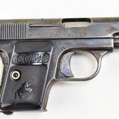 COLT MODEL 1908 TYPE III HAMMERLESS VEST POCKET SEMI-AUTOMATIC PISTOL, .25 ACP