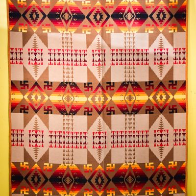 PENDLETON 'WHIRLING LOG' TRADE BLANKET