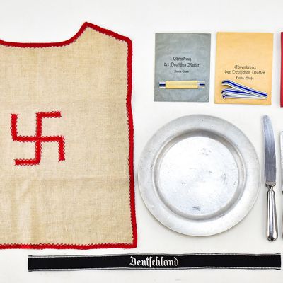 ASSORMENT OF REPRODUCTION GERMAN WWII MEMORABILIA