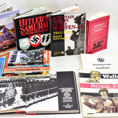 ASSORTMENT OF ILLUSTRATED GERMAN WWII BOOKS & GERMAN MILITARY REFERENCE BOOKS