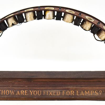 GENERAL ELECTRIC 11 LIGHT BULB ADVERTISING DISPLAY
