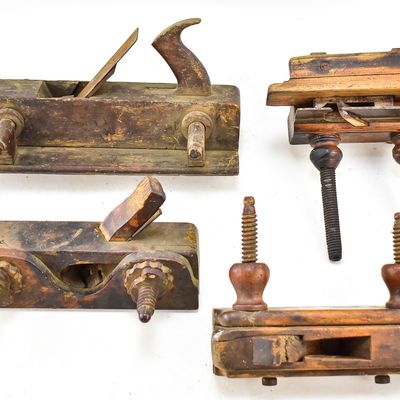 FOUR ANTIQUE SCREW ARM PLOW PLANES: J. DONALDSON, TROY, OHIO, & MORE