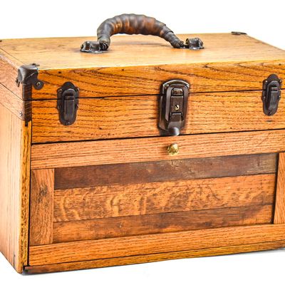 EARLY-MID 20TH C. OAK MACHINIST'S TOOLBOX