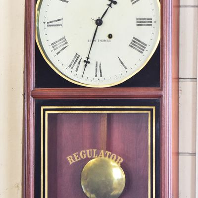 SETH THOMAS REGULATOR WALL CLOCK