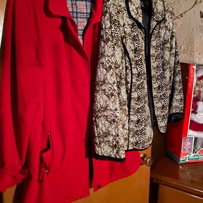 Sale Photo Thumbnail #185