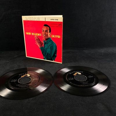 Sale Photo Thumbnail #455: Harry Belafonte Calypso 45's