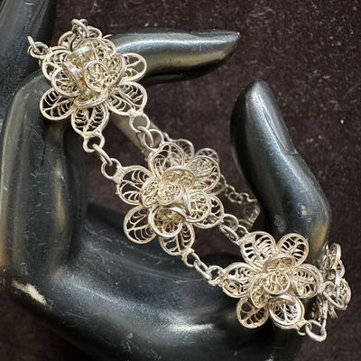 Sale Photo Thumbnail #299: Fine Sterling Silver Mexico Filigree Flower Floral Link Bracelet N29