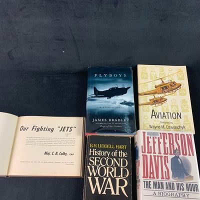 Sale Photo Thumbnail #261: Lot 5 Vintage Military Aviation Books