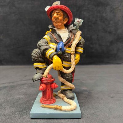Sale Photo Thumbnail #293: Guillermo Forchino The Firefighter Sculpture Figurine Statue Fireman Figure R119