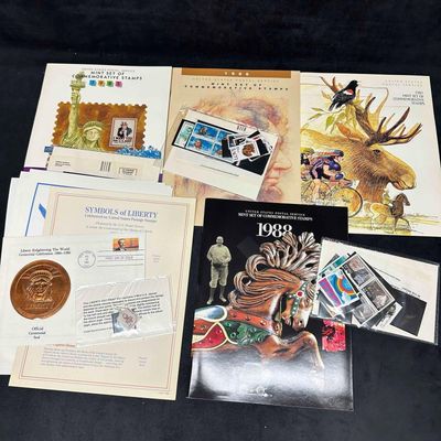 Sale Photo Thumbnail #476: Mixed Lot US Commemorative Stamps Mint Set Postal Service Albums