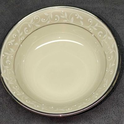 Sale Photo Thumbnail #245: Retired Lenox Pearl Innocence China Fruit/Dessert Bowl