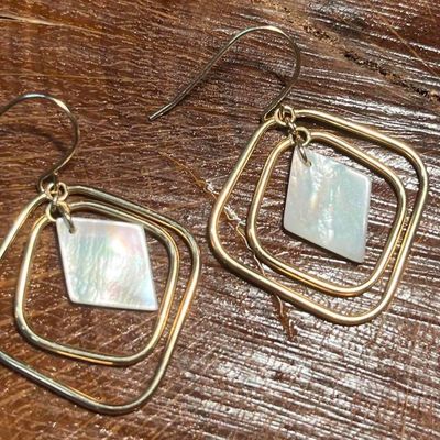 Sale Photo Thumbnail #207: 14k JCM Gold Mother Of Pearl Dangle Earrings