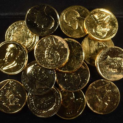 (15) PRESIDENTIAL TOKENS AND MEDALS