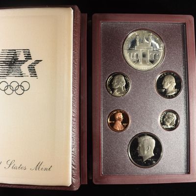 1984 OLYMPIC PRESTIGE SET