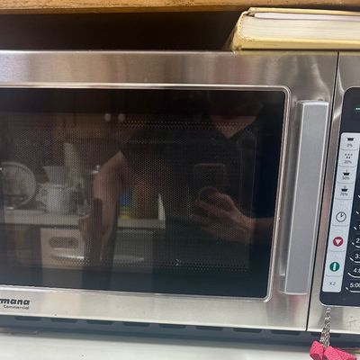 Commercial microwave 