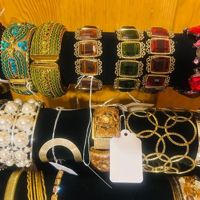Vintage jewelry 