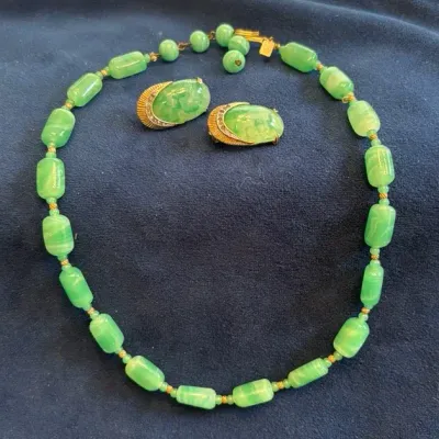 Vintage Hattie Carnegie Green Glass Beaded Necklace And Earrings