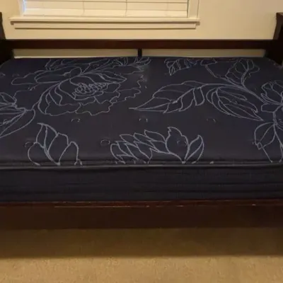 Woodend Daybed