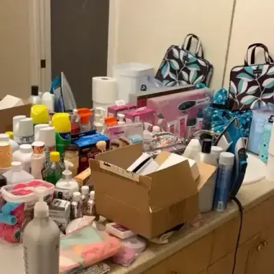 HUGE Beauty & Toiletries Lot: Cosmetic Bags, Mani Pedi Supplies & More 