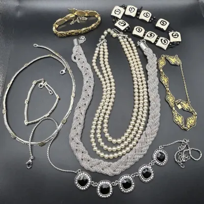 Sale Photo Thumbnail #127
