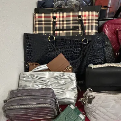 Sale Photo Thumbnail #444
