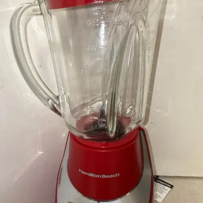 Hamilton Beach Wave-Action Red Blender 