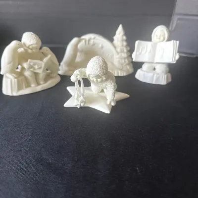 Snowbabies Looking for a New Home Dept 56