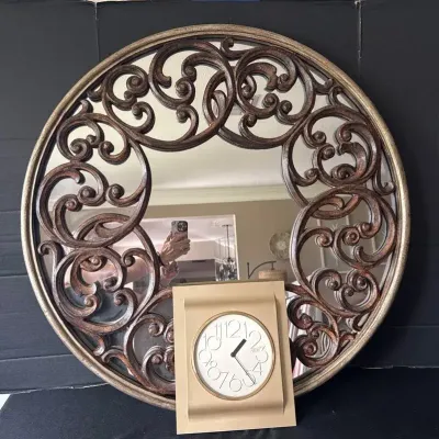 34” Decorative Round Mirror with Seiko Quartz Clock
