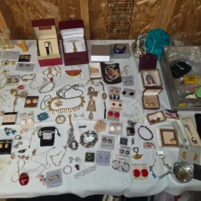 Sale Photo Thumbnail #310