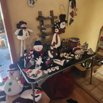 Christmas/ Holiday Decor