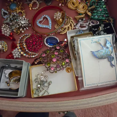 Estate sale photo