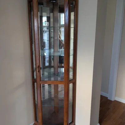 Sale Photo Thumbnail #3: Corner curio cabinet