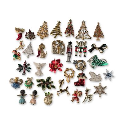34pc Collection of Vintage Christmas Brooch Pins