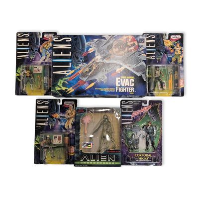 6pc Collection of Kenner and Hasbro Aliens Action Figures and Vehicle