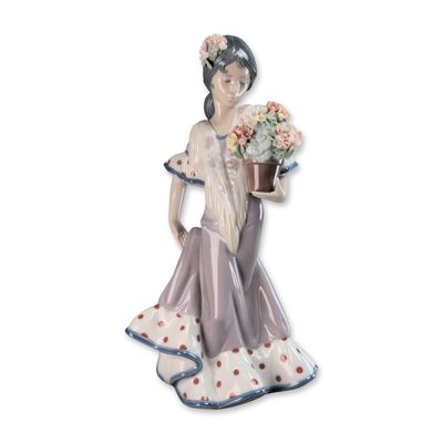 Lladro Flor Maria Porcelain Girl Figurine Model 5490