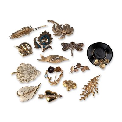 14pc Vintage Gold Tone Botanical and Figural Costume Brooch Pins