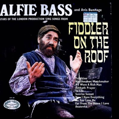 Sale Photo Thumbnail #176: Alfie Bass & Avis Bunnage Fiddler On The Roof Hallmark HM 589 LP Record